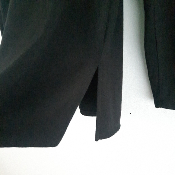 2/$35 Sale CABLE & GAUGE Relaxed Fit Blk Long Slv Fleecy Jersey Top SzM - Picture 3 of 7
